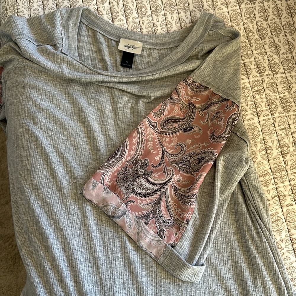 Daytrip shirt from buckle. Worn and washed 1 time